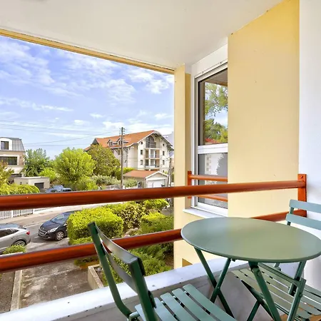 : T2 Renove A 50m De La Avec Parking - Fr-1-433-127 Apartment
